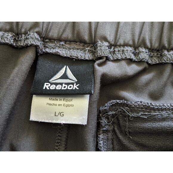 Reebok Womens Running Shorts Sz L Gray Drawstring Zip Pocket Elastic Waist - Picture 4 of 4